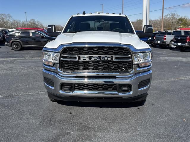 2024 RAM Ram 3500 Chassis Cab RAM 3500 TRADESMAN CREW CAB CHASSIS 4X4 60 CA