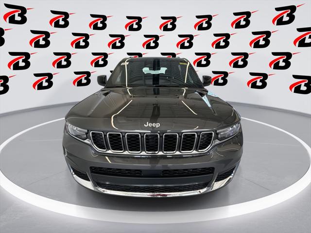 2025 Jeep Grand Cherokee GRAND CHEROKEE L LAREDO X 4X4