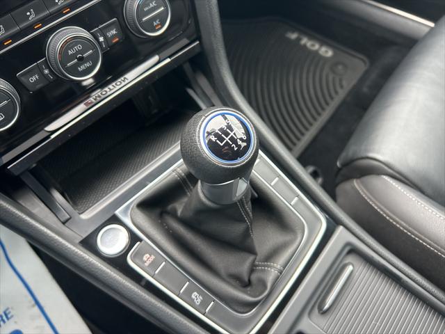 Golf R