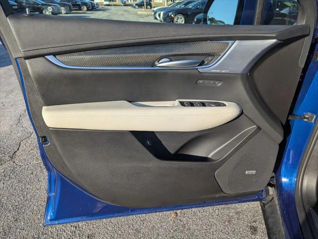 2025 Cadillac XT5 AWD Sport
