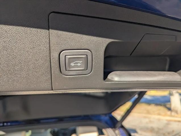 2025 Cadillac XT5 AWD Sport
