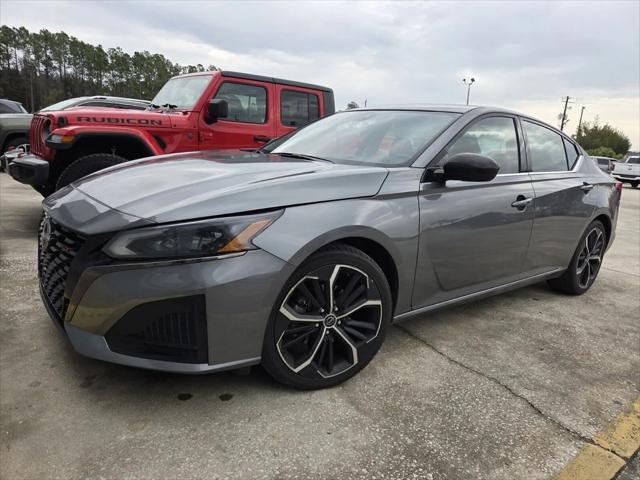 2023 Nissan Altima SR FWD 2023 Nissan Altima SR FWD