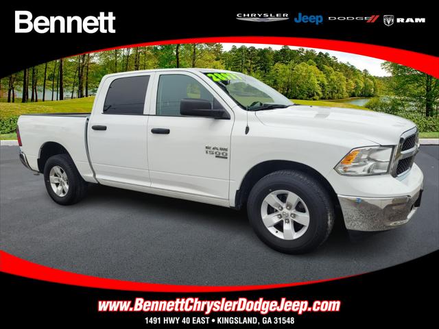2022 RAM 1500 Classic SLT Crew Cab 4x2 57 Box