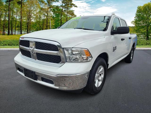 2022 RAM 1500 Classic SLT Crew Cab 4x2 57 Box