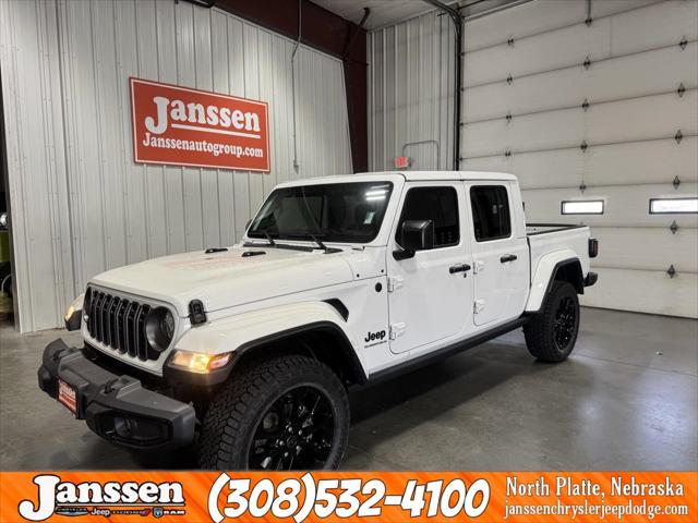 2025 Jeep Gladiator GLADIATOR NIGHTHAWK 4X4