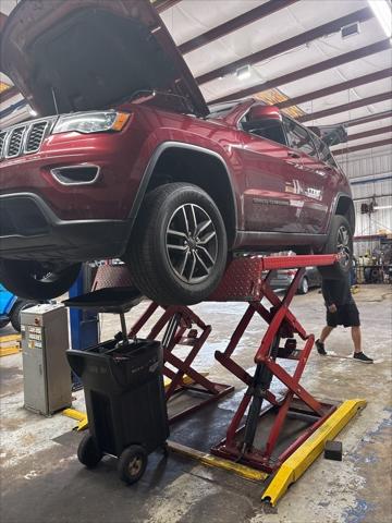 2019 Jeep Grand Cherokee Laredo E 4x2