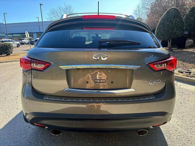 2016 INFINITI QX70 Standard