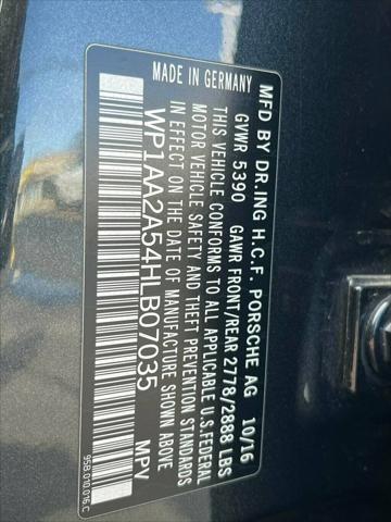 2017 Porsche Macan Standard