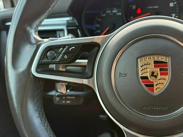 2017 Porsche Macan Standard