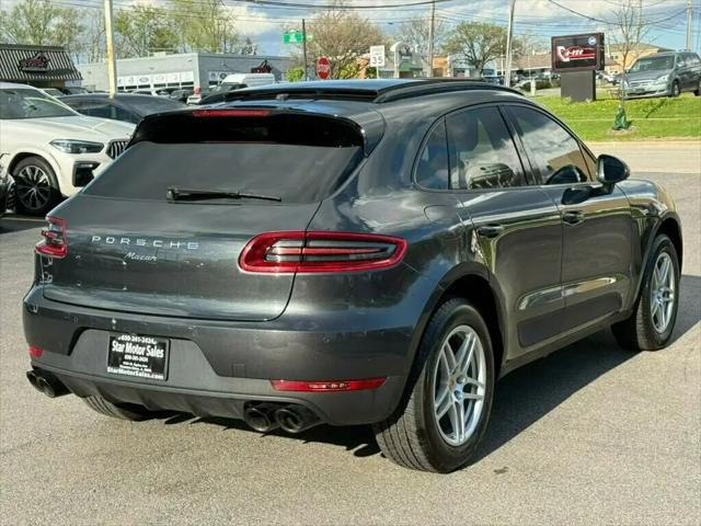 2017 Porsche Macan Standard