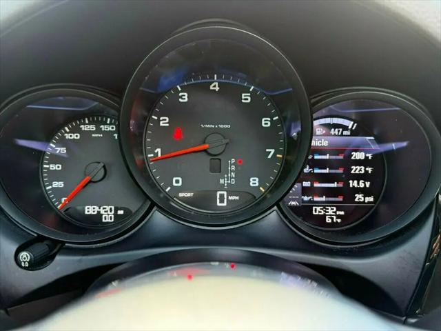 2017 Porsche Macan Standard