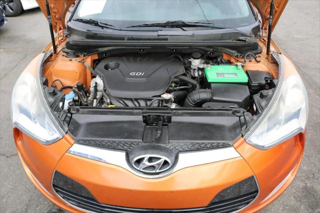 2015 Hyundai Veloster Base
