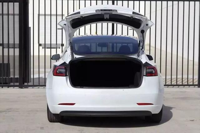 2021 Tesla Model 3 Standard Range Plus Rear-Wheel Drive