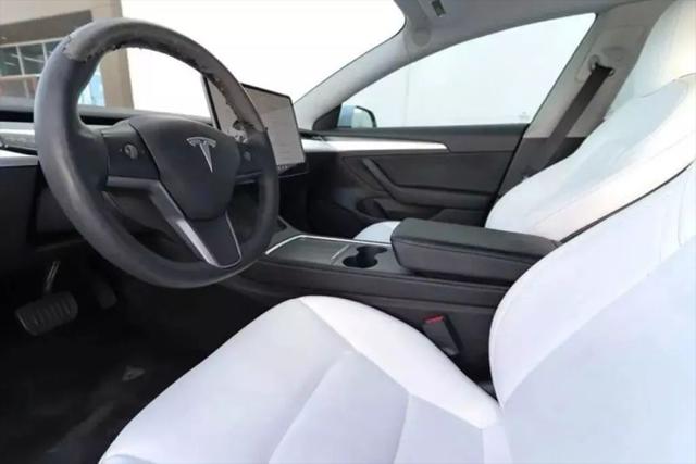 2021 Tesla Model 3 Standard Range Plus Rear-Wheel Drive