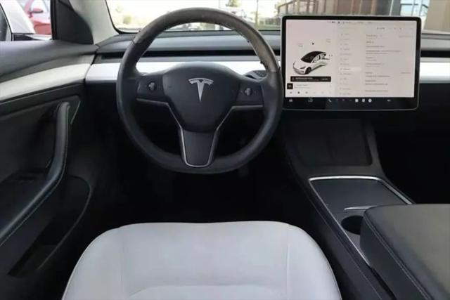 2021 Tesla Model 3 Standard Range Plus Rear-Wheel Drive
