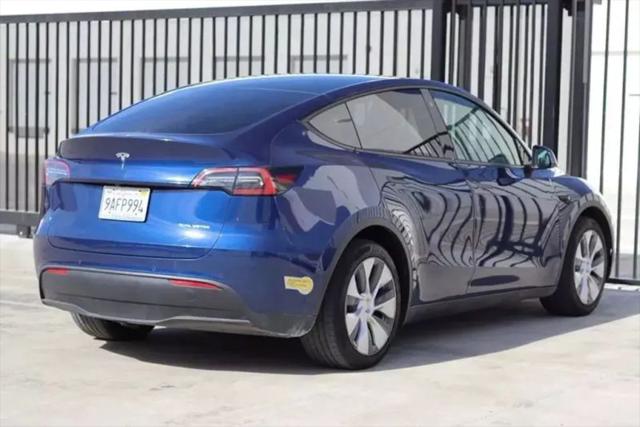 2022 Tesla Model Y Long Range Dual Motor All-Wheel Drive