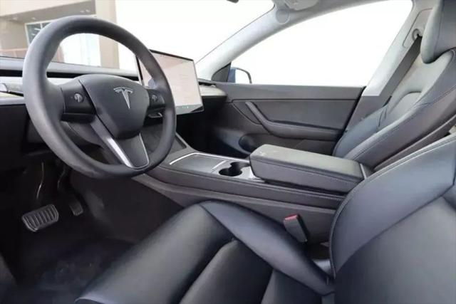 2022 Tesla Model Y Long Range Dual Motor All-Wheel Drive
