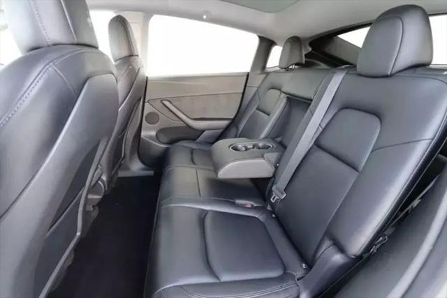 2022 Tesla Model Y Long Range Dual Motor All-Wheel Drive