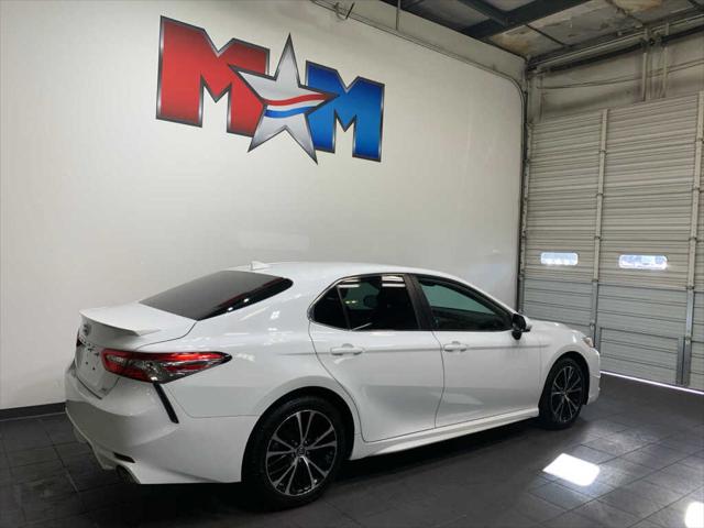 2019 Toyota Camry SE