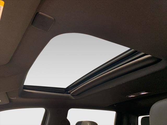 2021 Chevrolet Silverado 1500 4WD Crew Cab Short Bed High Country