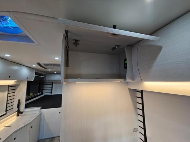 2025 Mercedes-Benz Sprinter 3500XD Chassis Standard Roof 4-Cyl Diesel HO