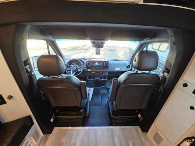 2025 Mercedes-Benz Sprinter 3500XD Chassis Standard Roof 4-Cyl Diesel HO