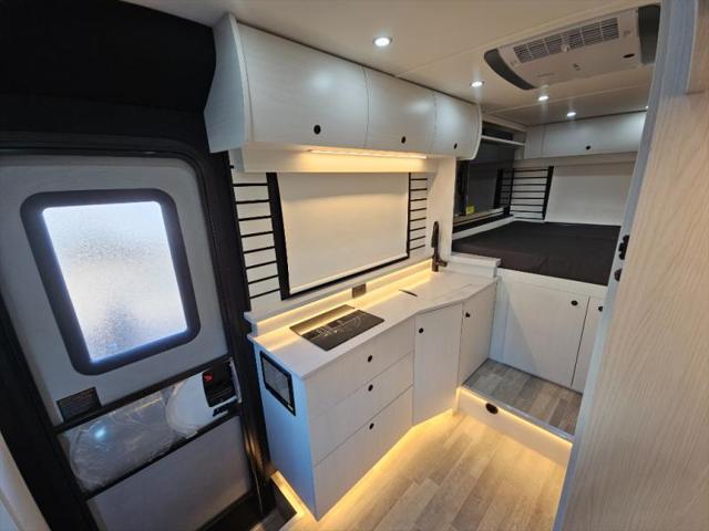 2025 Mercedes-Benz Sprinter 3500XD Chassis Standard Roof 4-Cyl Diesel HO