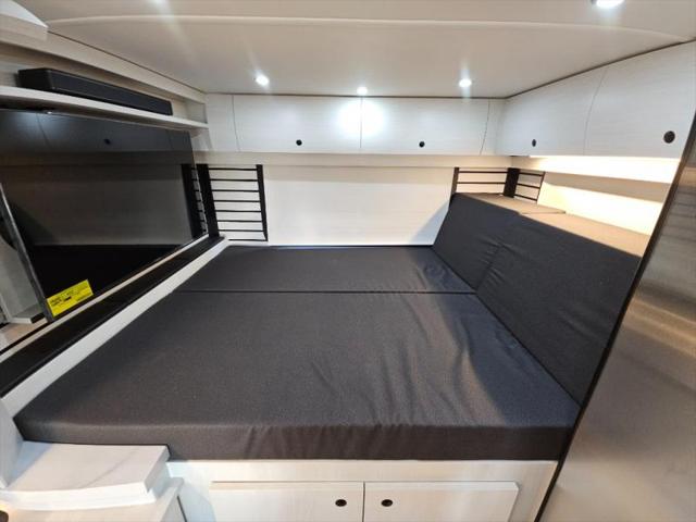 2025 Mercedes-Benz Sprinter 3500XD Chassis Standard Roof 4-Cyl Diesel HO