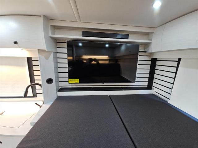 2025 Mercedes-Benz Sprinter 3500XD Chassis Standard Roof 4-Cyl Diesel HO