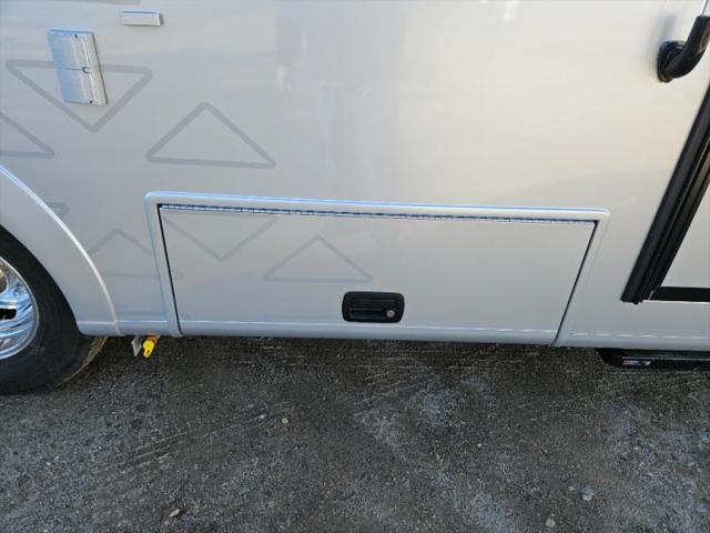 2025 Mercedes-Benz Sprinter 3500XD Chassis Standard Roof 4-Cyl Diesel HO