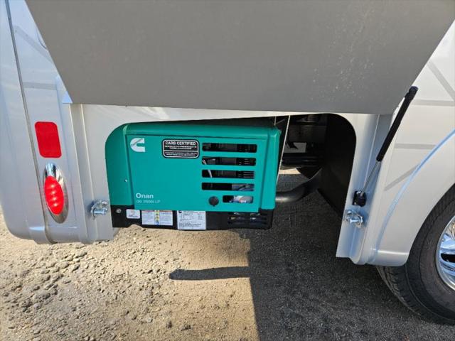 2025 Mercedes-Benz Sprinter 3500XD Chassis Standard Roof 4-Cyl Diesel HO