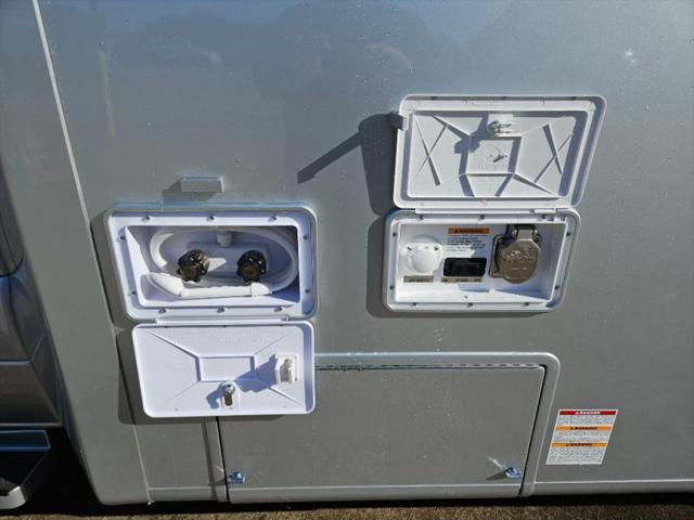 2025 Mercedes-Benz Sprinter 3500XD Chassis Standard Roof 4-Cyl Diesel HO
