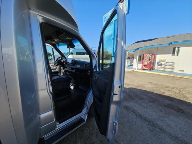 2025 Mercedes-Benz Sprinter 3500XD Chassis Standard Roof 4-Cyl Diesel HO