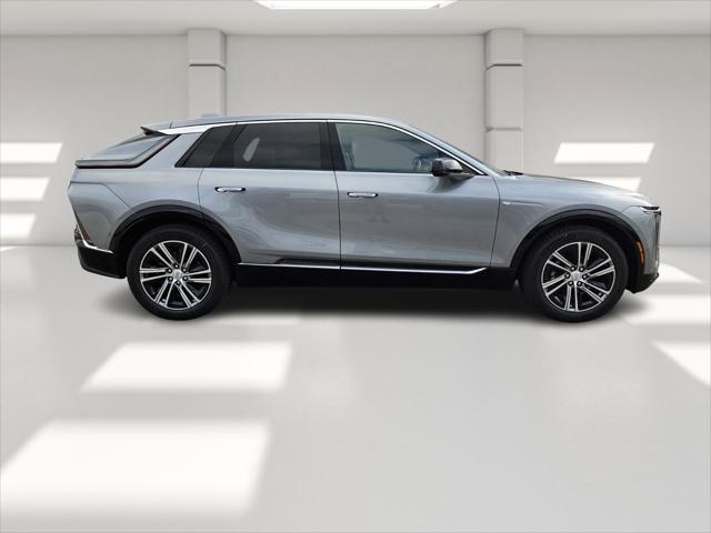 2025 Cadillac iQ Luxury w/1SC