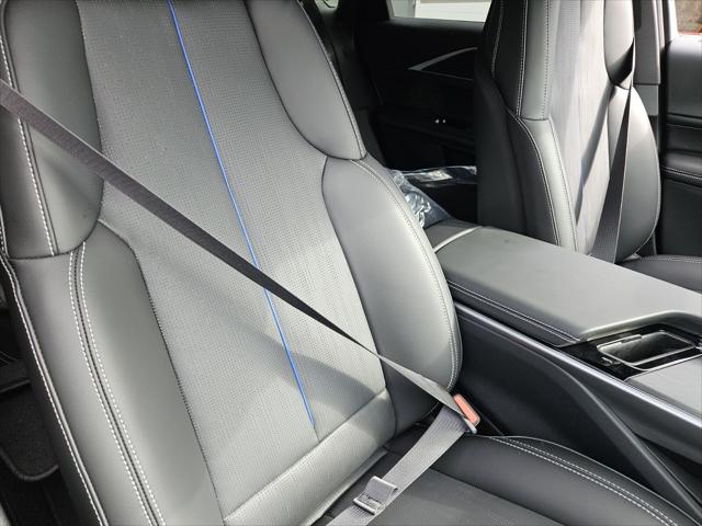 2025 Cadillac iQ Luxury w/1SC