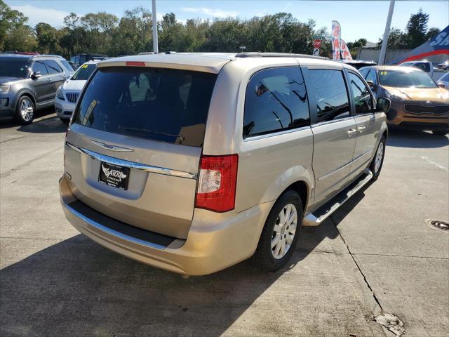 2015 Chrysler Town and Country Touring