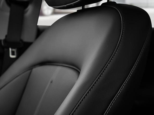 Kona electric Preferred with Ultimate Package Two-Tone