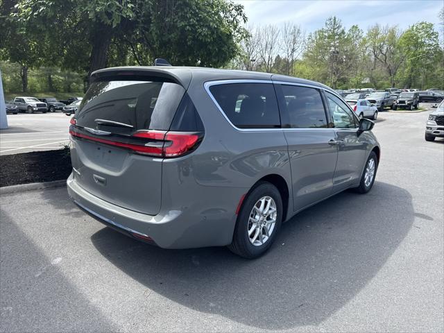 2025 Chrysler Pacifica PACIFICA SELECT