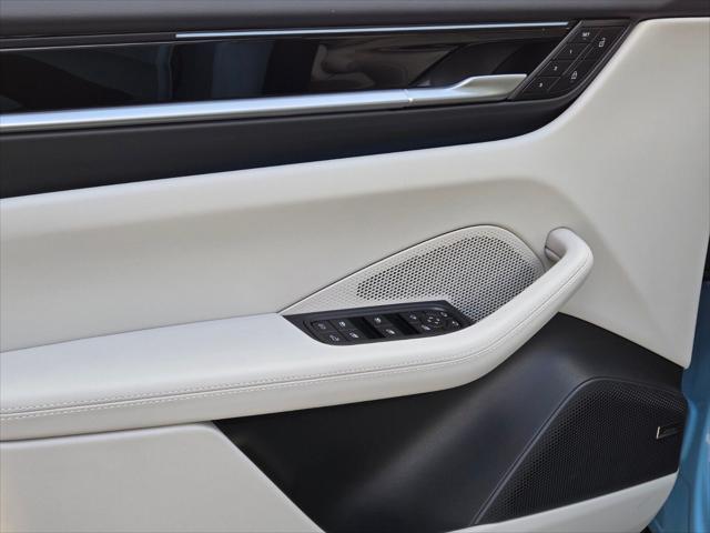 2025 Porsche Macan Electric Unknown