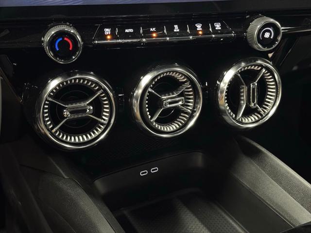 2025 Chevrolet V Blazer eAWD LT