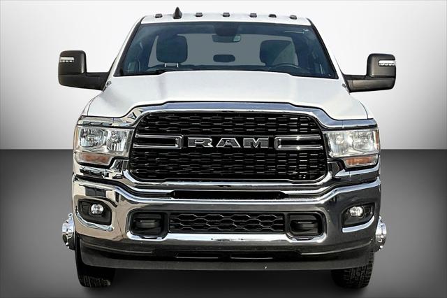 2024 Ram 3500 Big Horn Crew Cab 4x4 8' Box