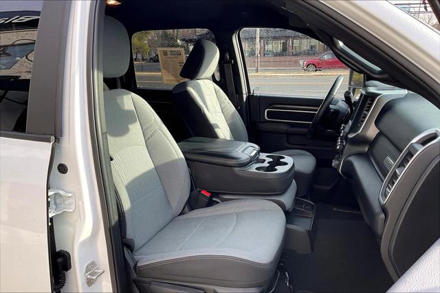 2024 Ram 3500 Big Horn Crew Cab 4x4 8' Box