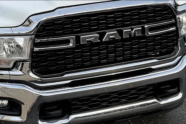 2024 Ram 3500 Big Horn Crew Cab 4x4 8' Box