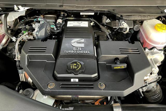 2024 Ram 3500 Big Horn Crew Cab 4x4 8' Box