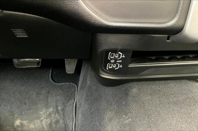 2024 Ram 3500 Big Horn Crew Cab 4x4 8' Box