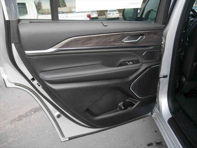 2025 Jeep Grand Cherokee L Overland 4x4