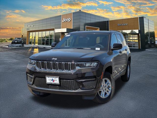 2025 Jeep Grand Cherokee GRAND CHEROKEE LAREDO 4X2
