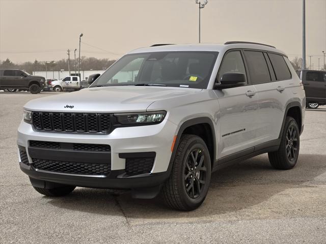 2025 Jeep Grand Cherokee GRAND CHEROKEE L ALTITUDE 4X2