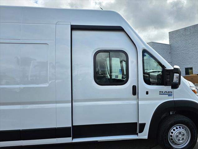 2025 Ram ProMaster Step Van Super High Roof 159" WB EXT