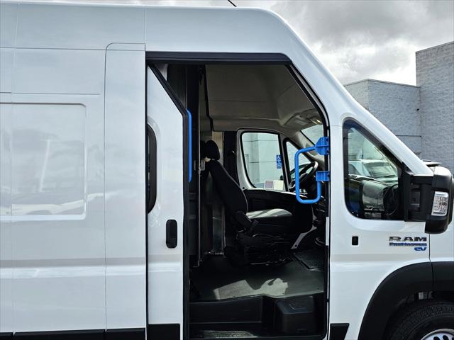 2025 Ram ProMaster Step Van Super High Roof 159" WB EXT